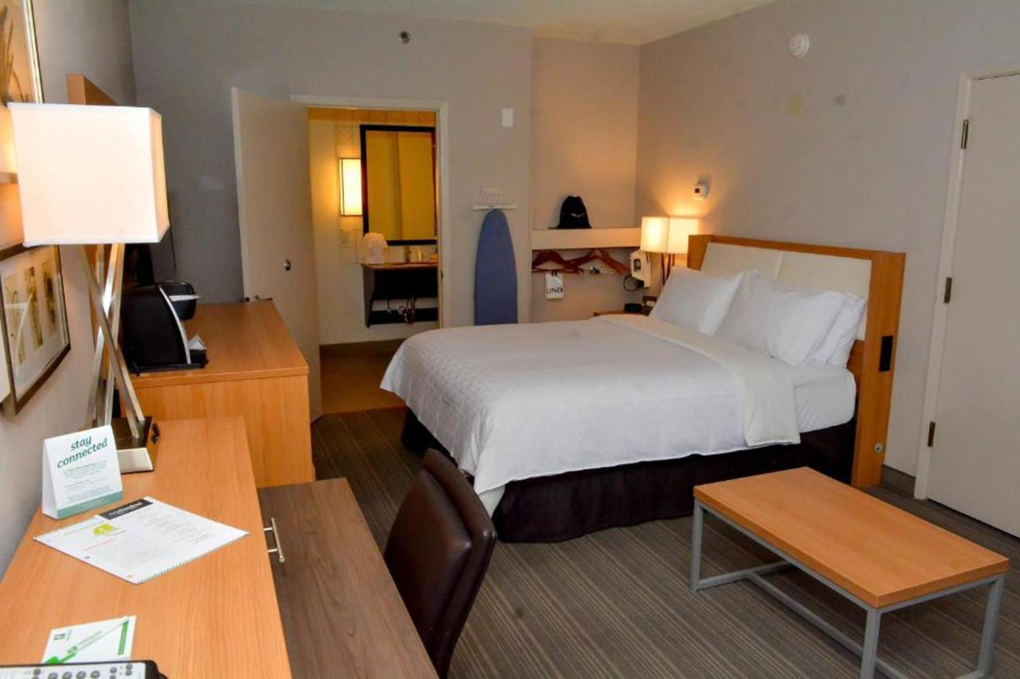 West - Sunland Park By Ihg Hotel