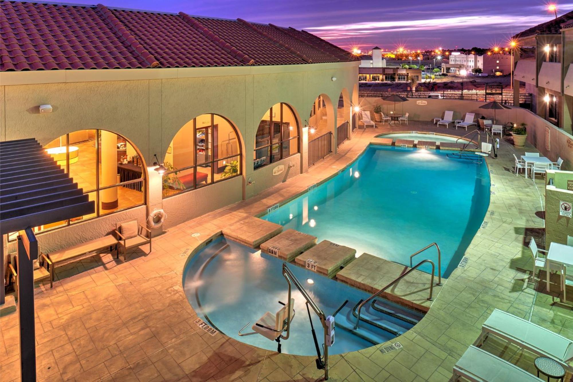 West - Sunland Park By Ihg Hotel 3*